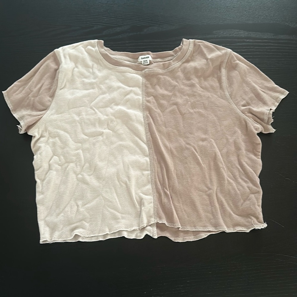 Garage cropped tan T-shirt size extra large women’s.
